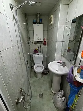 Satılır 4 otaqlı mənzil 95 m²