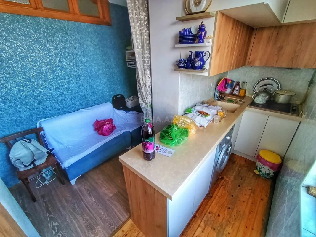 Satılır 4 otaqlı mənzil 95 m²