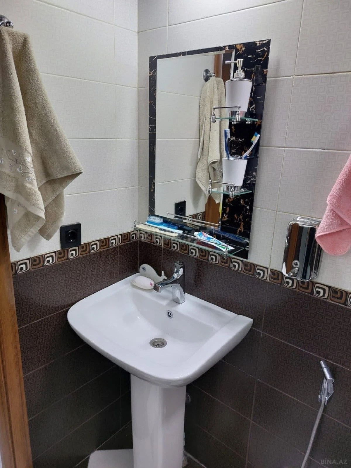 Satılır 1 otaqlı mənzil 51 m²