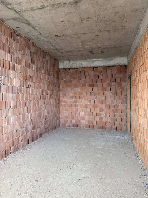 Satılır 2 otaqlı mənzil 73.4 m²