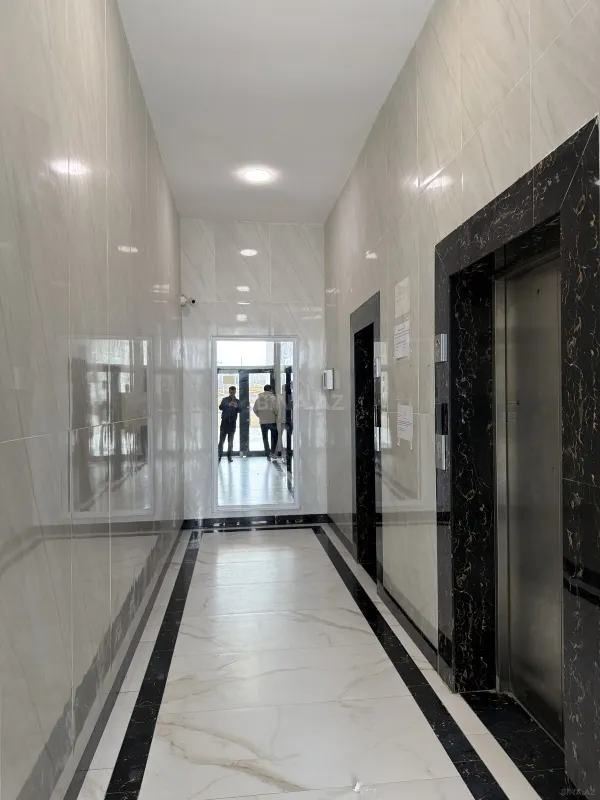 Satılır 2 otaqlı mənzil 73.4 m²