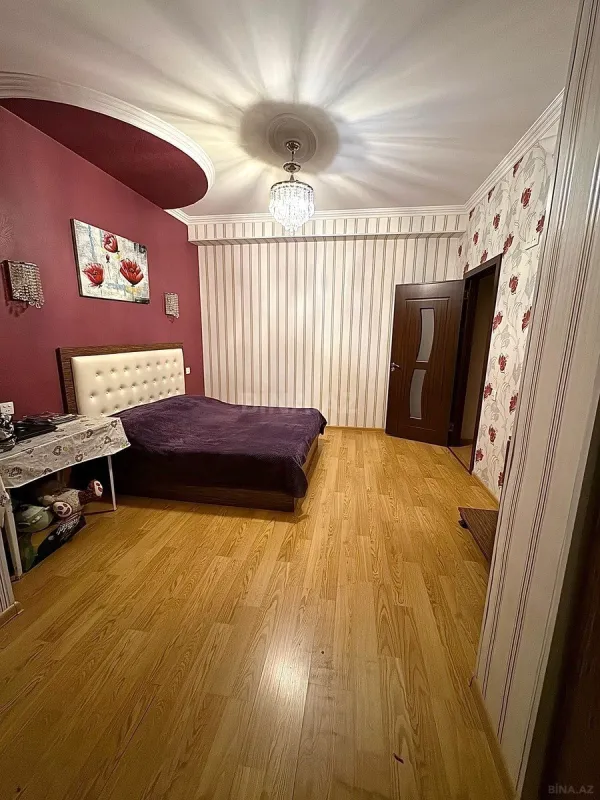 Kirayə verilir 2 otaqlı mənzil 90 m²