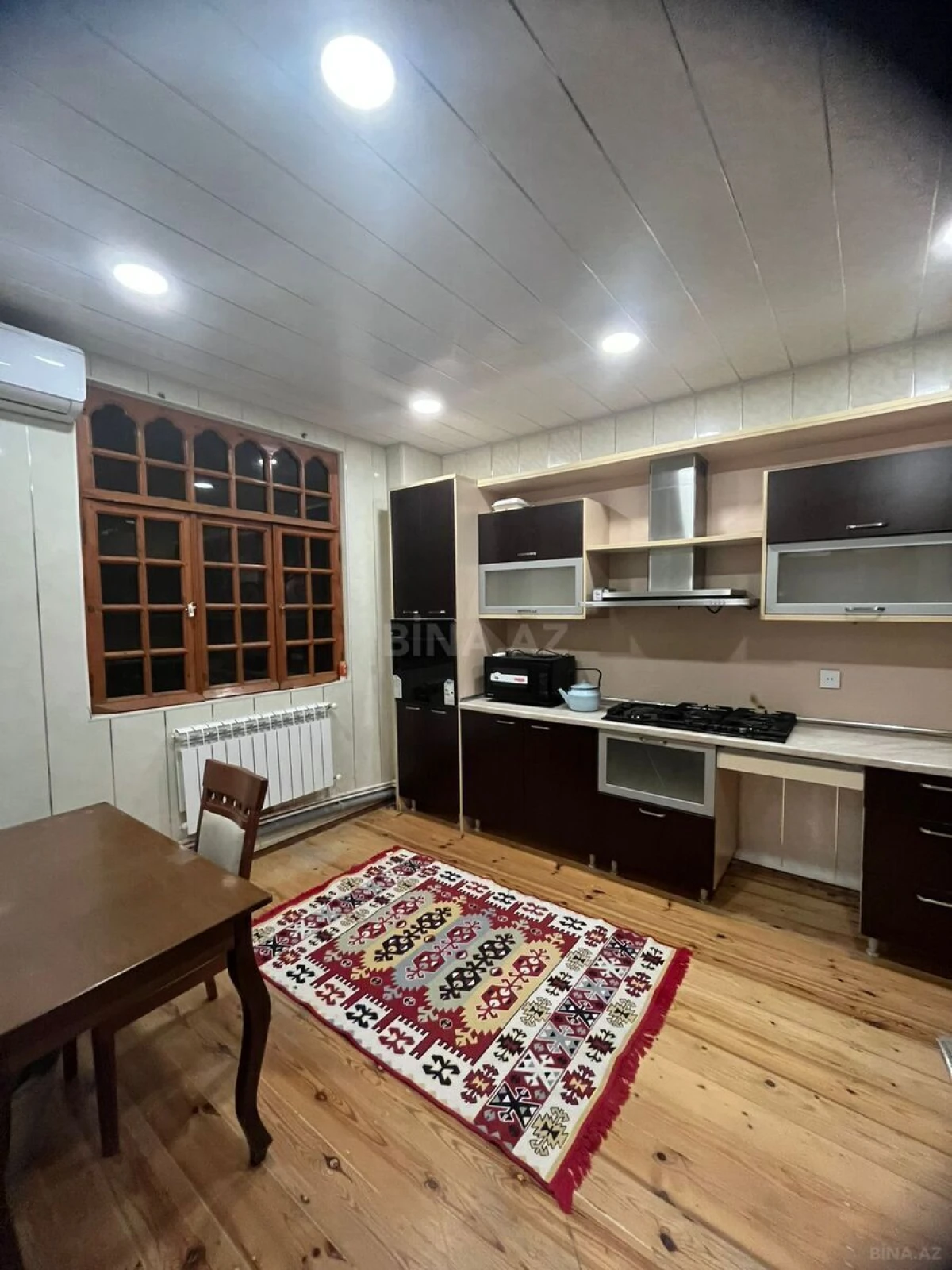 Satılır 4 otaqlı həyət evi 200 m²