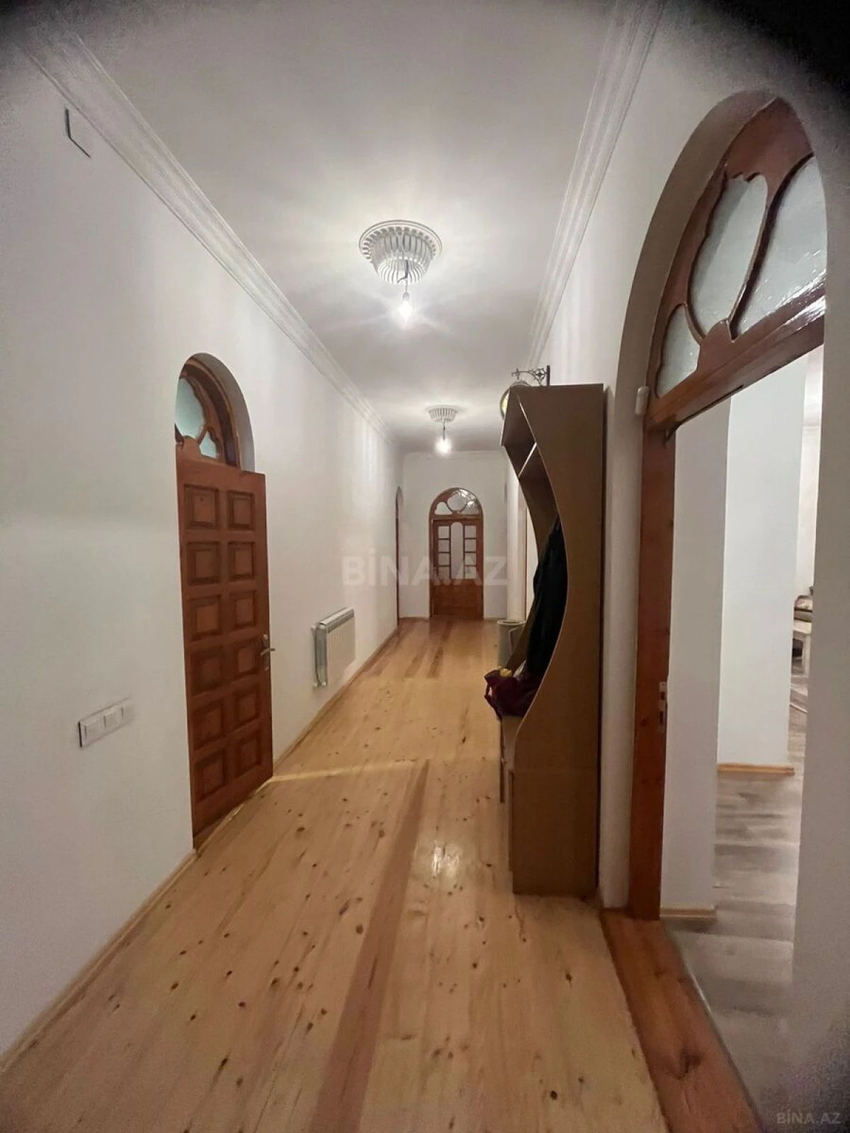 Satılır 4 otaqlı həyət evi 200 m²