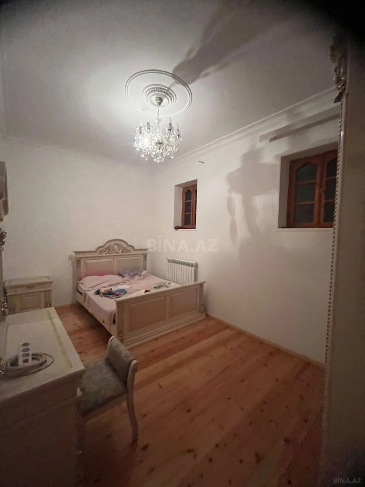 Satılır 4 otaqlı həyət evi 200 m²