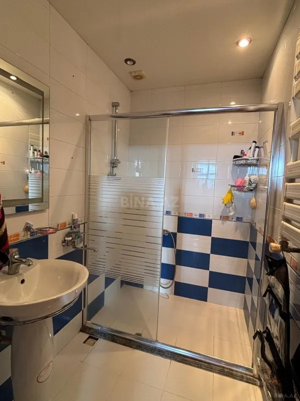 Satılır 2 otaqlı mənzil 85 m²