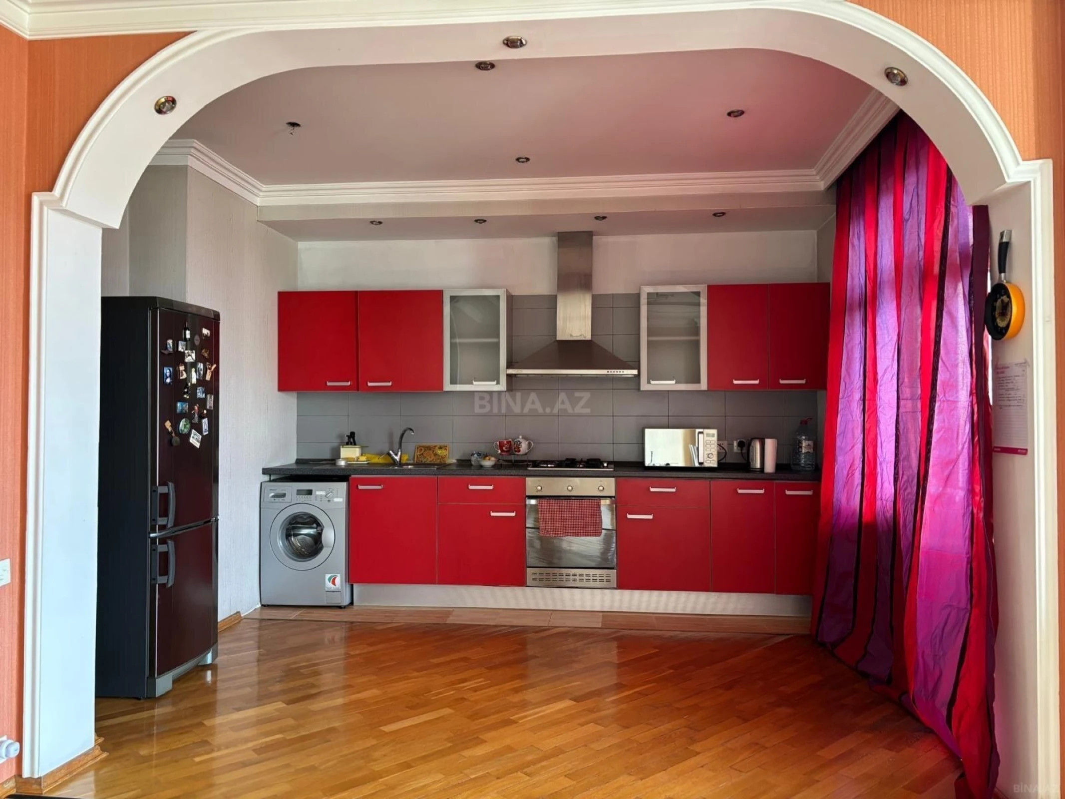 Satılır 2 otaqlı mənzil 85 m²