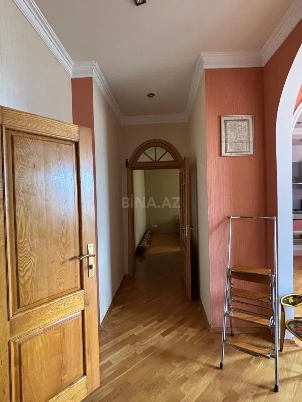 Satılır 2 otaqlı mənzil 85 m²