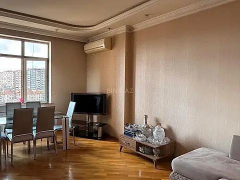 Satılır 2 otaqlı mənzil 85 m²