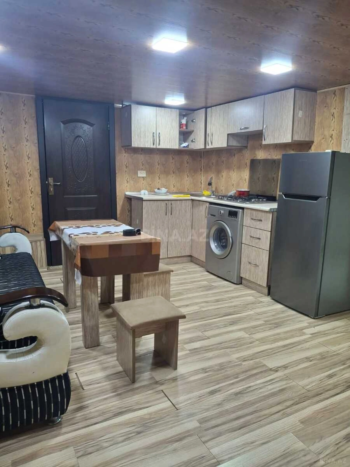 Kirayə verilir 1 otaqlı mənzil 40 m²