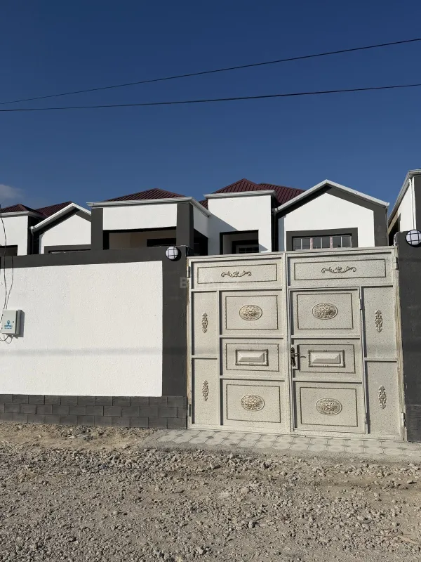 Satılır 3 otaqlı həyət evi 100 m²