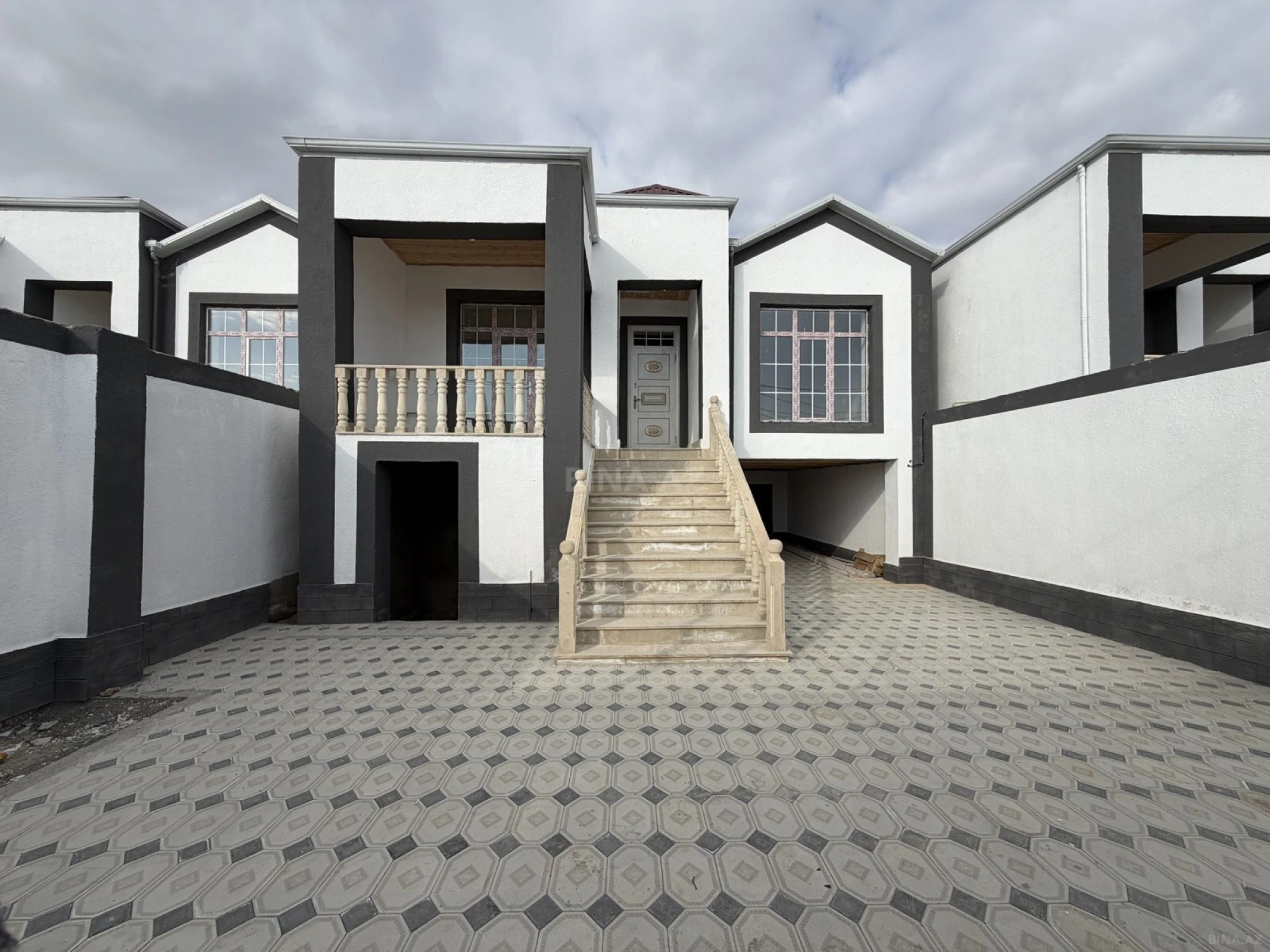 Satılır 3 otaqlı həyət evi 100 m²