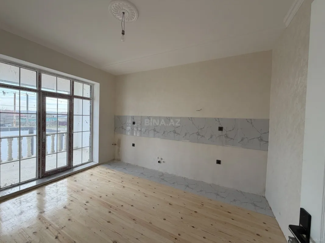Satılır 3 otaqlı həyət evi 100 m²