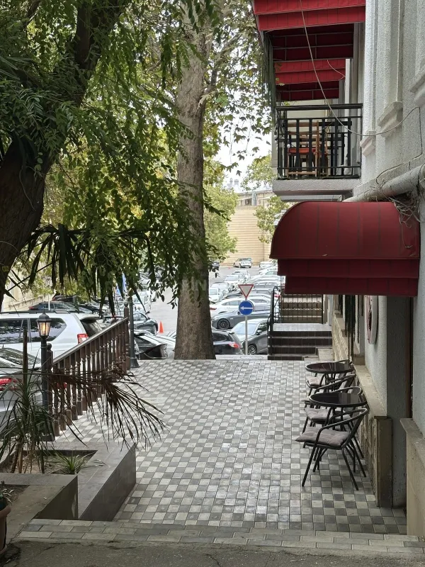 Kirayə verilir obyekt 90 m²