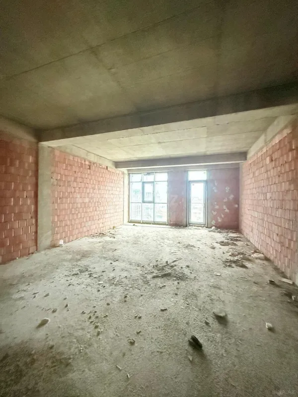 Satılır 2 otaqlı mənzil 75 m²