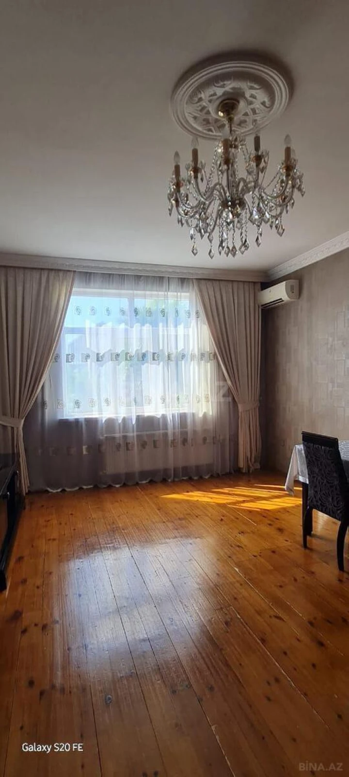 Satılır 5 otaqlı həyət evi 180 m²