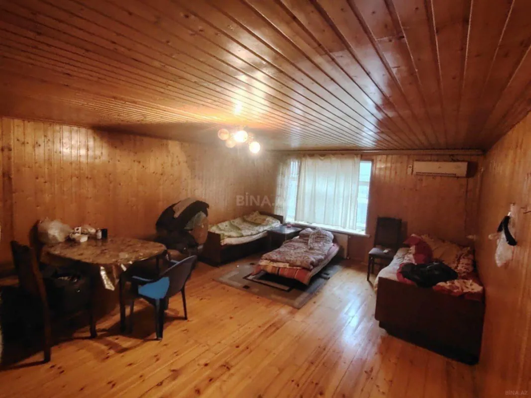 Satılır 5 otaqlı həyət evi 180 m²