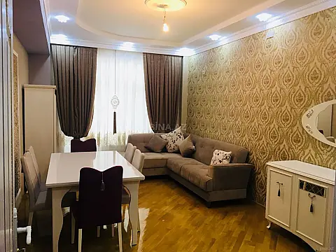 Satılır 2 otaqlı mənzil 70 m²