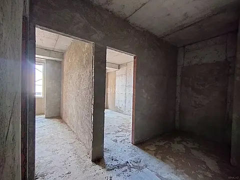 Satılır 3 otaqlı mənzil 133 m²