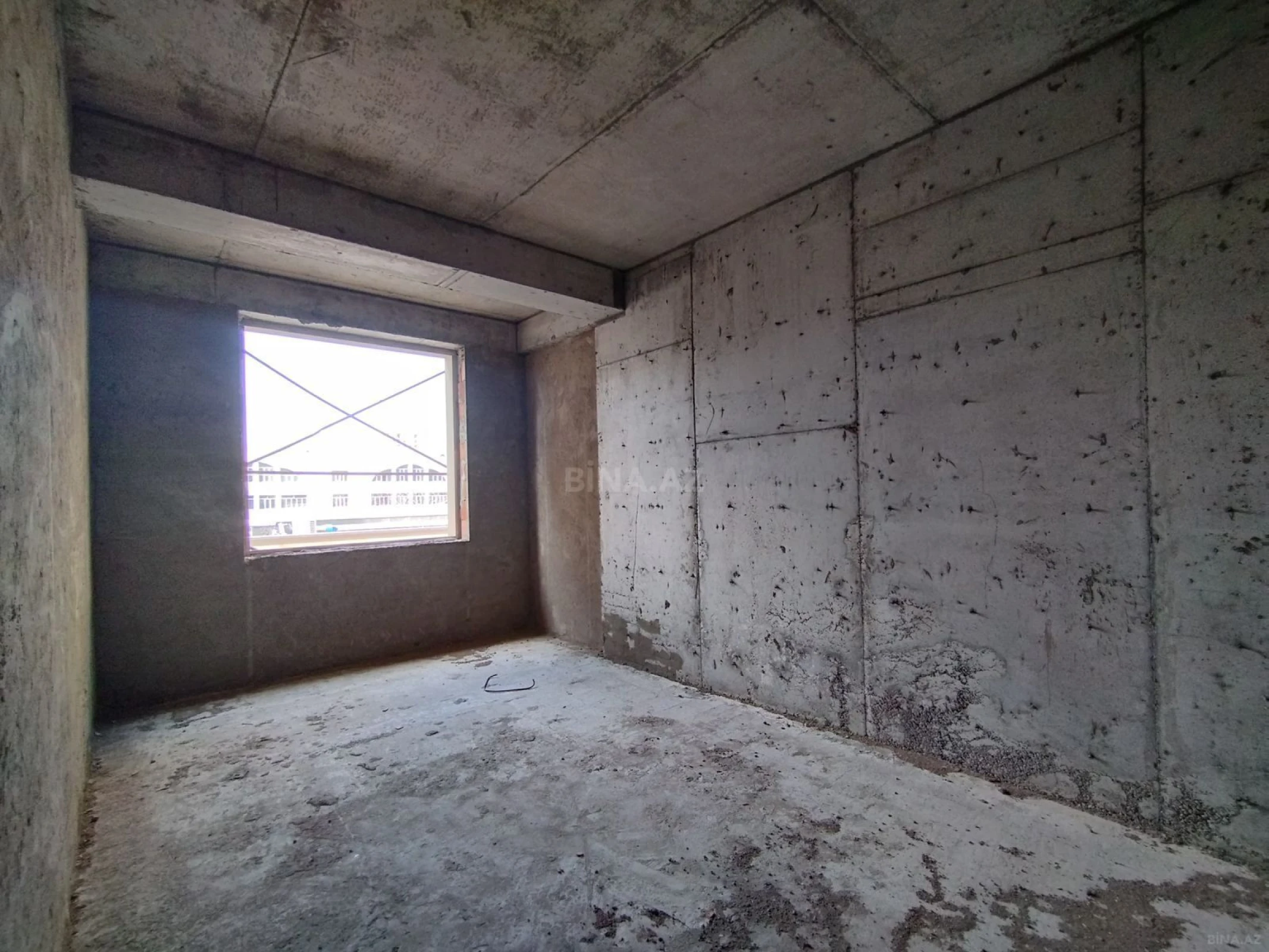 Satılır 3 otaqlı mənzil 133 m²