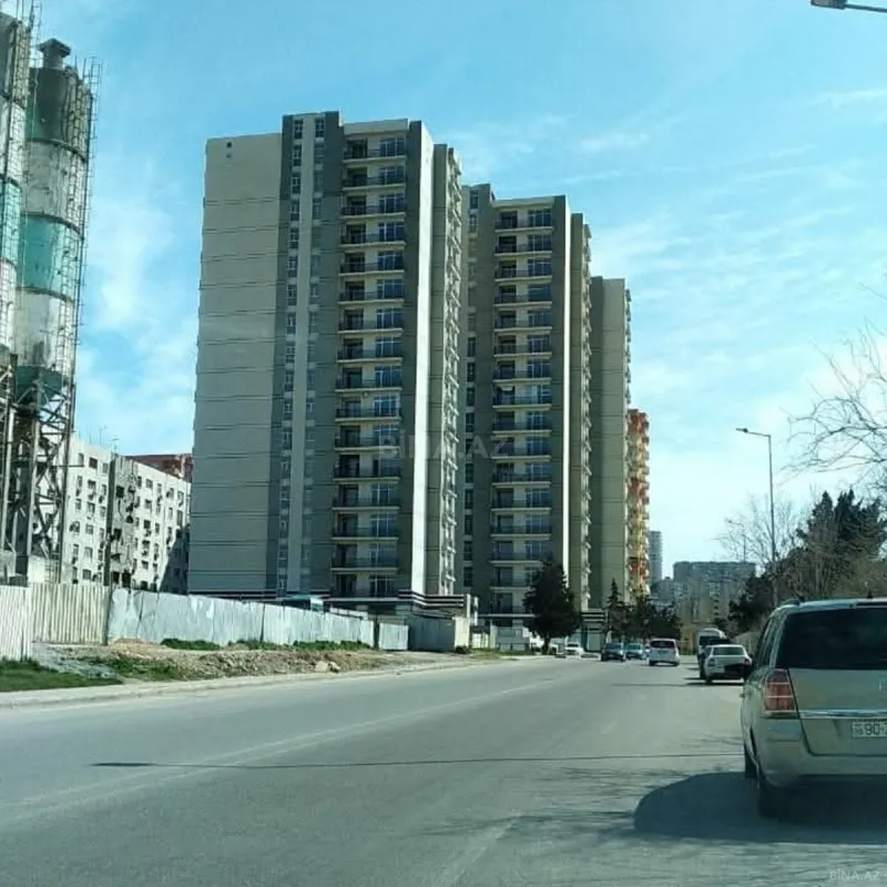 Satılır 3 otaqlı mənzil 133 m²