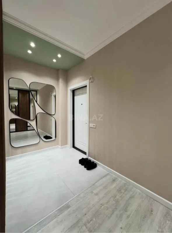 Satılır 3 otaqlı mənzil 95 m²