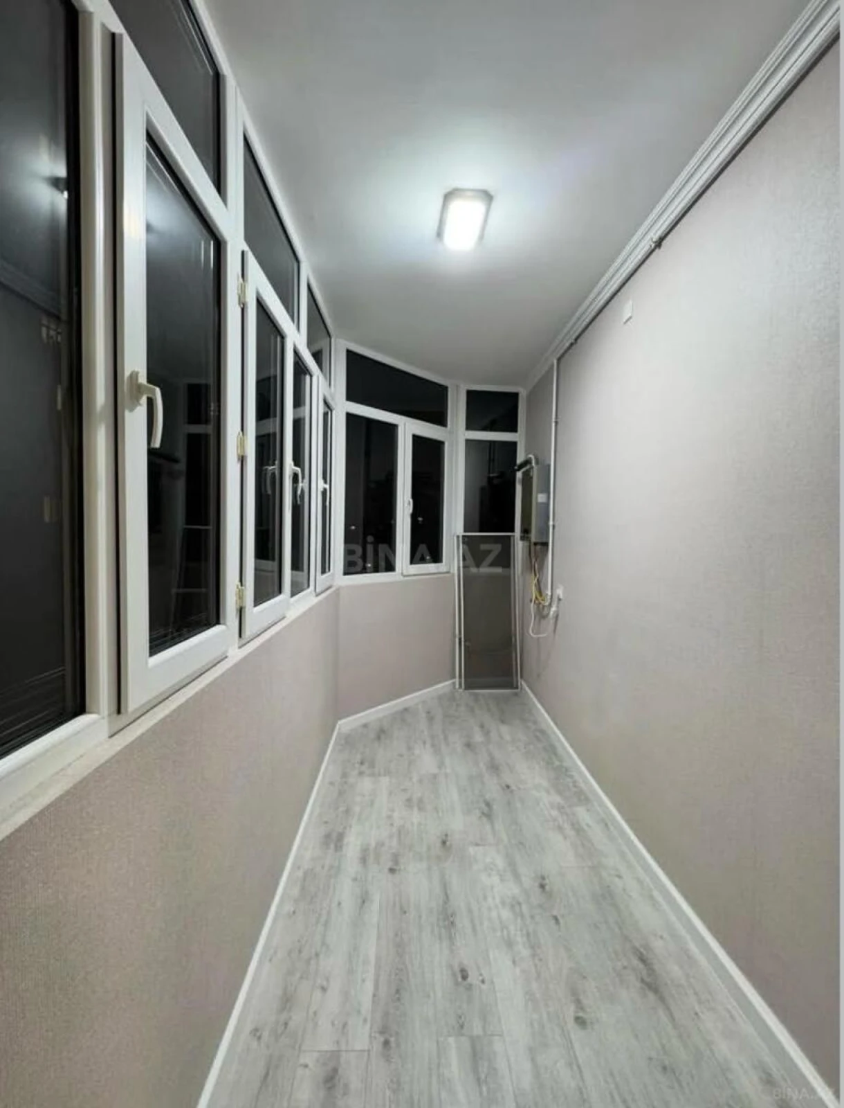 Satılır 3 otaqlı mənzil 95 m²