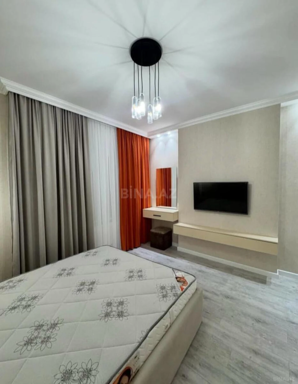 Satılır 3 otaqlı mənzil 95 m²