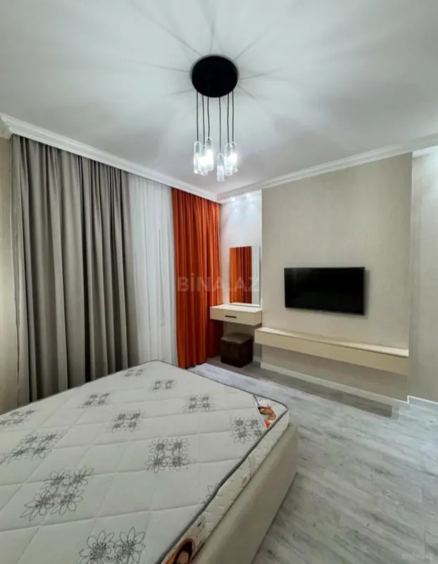 Satılır 3 otaqlı mənzil 95 m²