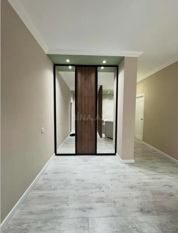Satılır 3 otaqlı mənzil 95 m²