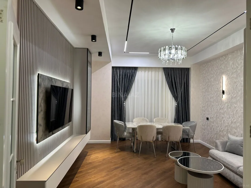 Kirayə verilir 3 otaqlı mənzil 140 m²