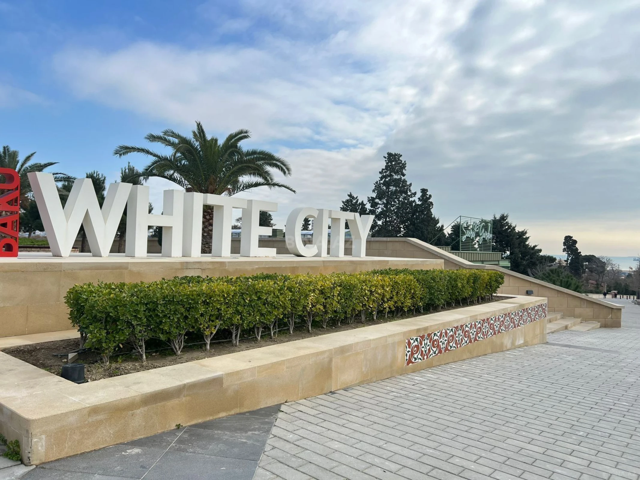 Kirayə verilir 3 otaqlı mənzil 140 m²