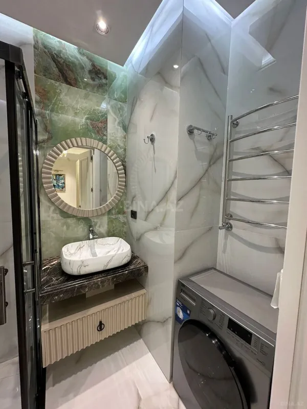 Kirayə verilir 3 otaqlı mənzil 140 m²