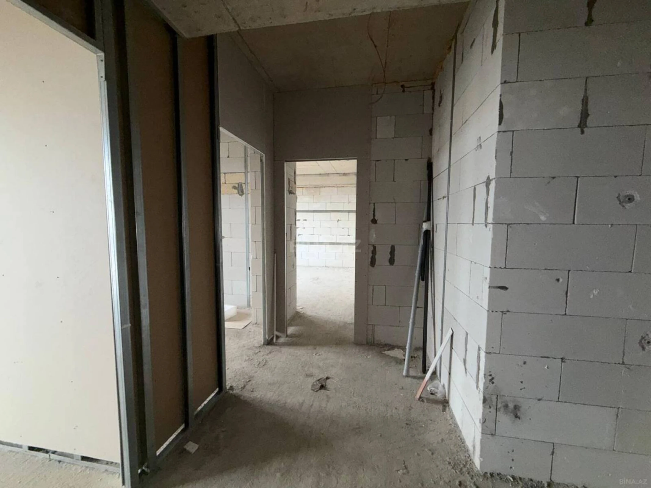 Satılır 2 otaqlı mənzil 65 m²