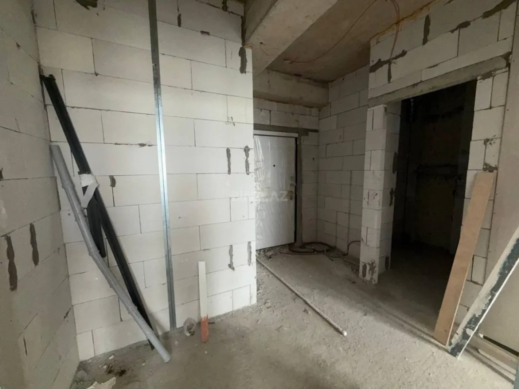 Satılır 2 otaqlı mənzil 65 m²