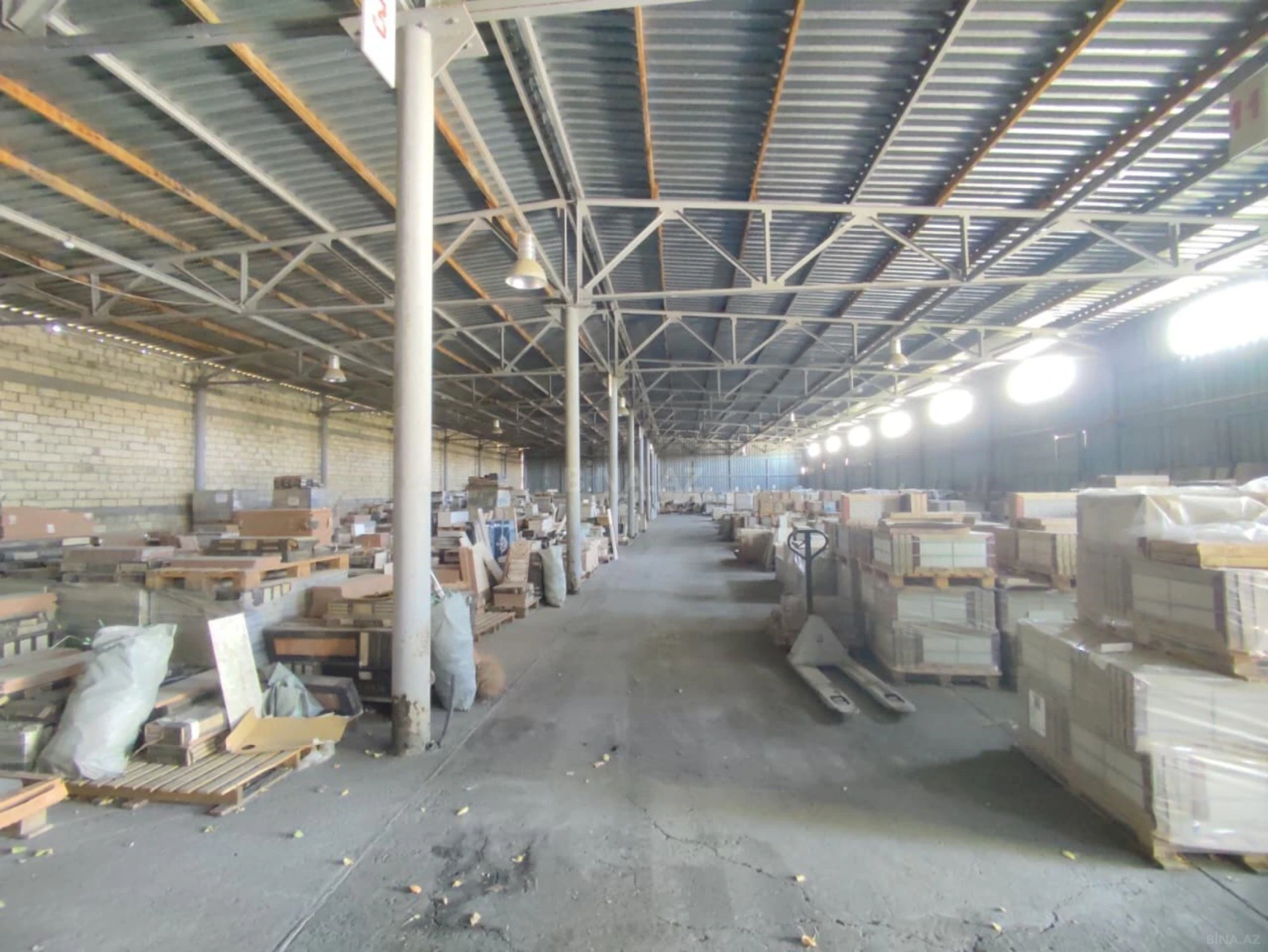 Kirayə verilir obyekt 1000 m²