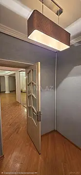 Kirayə verilir 5 otaqlı mənzil 200 m²