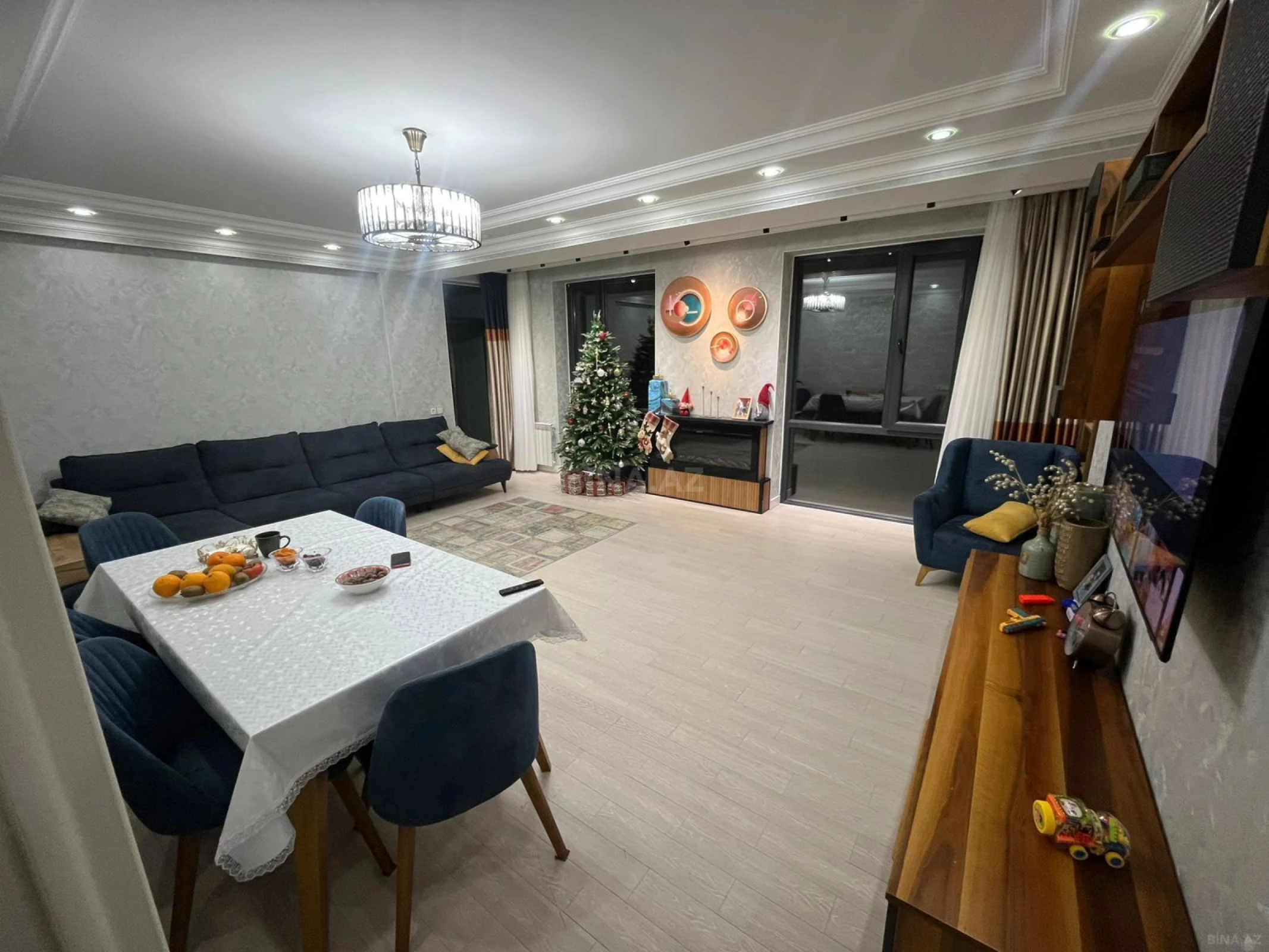 Satılır 4 otaqlı mənzil 146 m²
