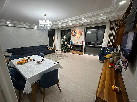 Satılır 4 otaqlı mənzil 146 m²