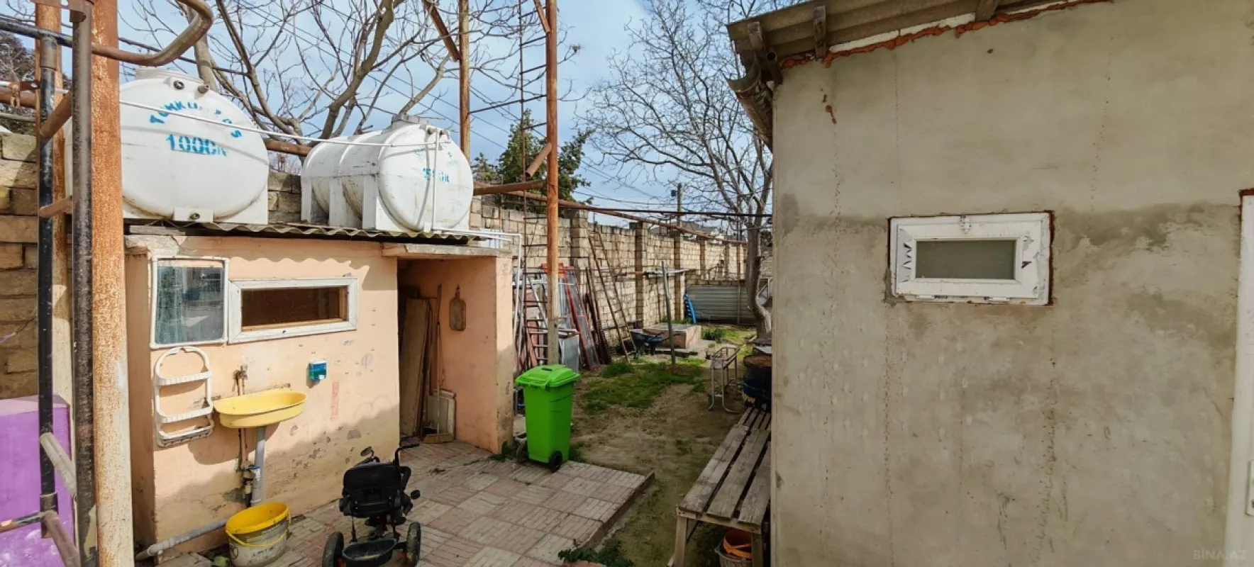 Satılır 4 otaqlı həyət evi 100 m²