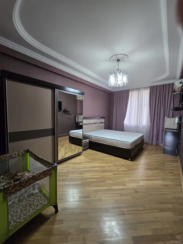 Satılır 3 otaqlı mənzil 110 m²