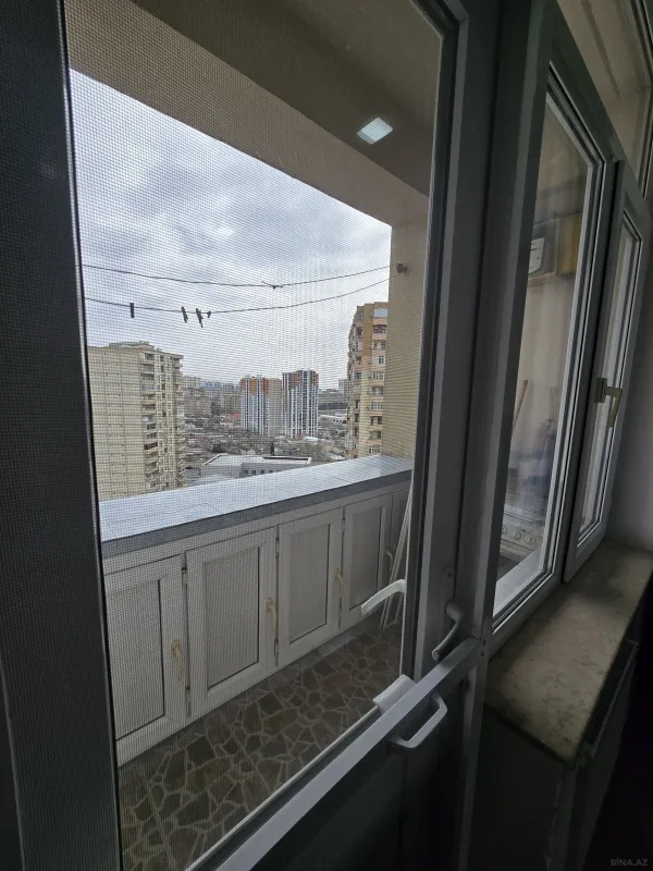 Satılır 3 otaqlı mənzil 110 m²