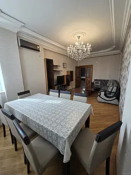 Satılır 3 otaqlı mənzil 110 m²