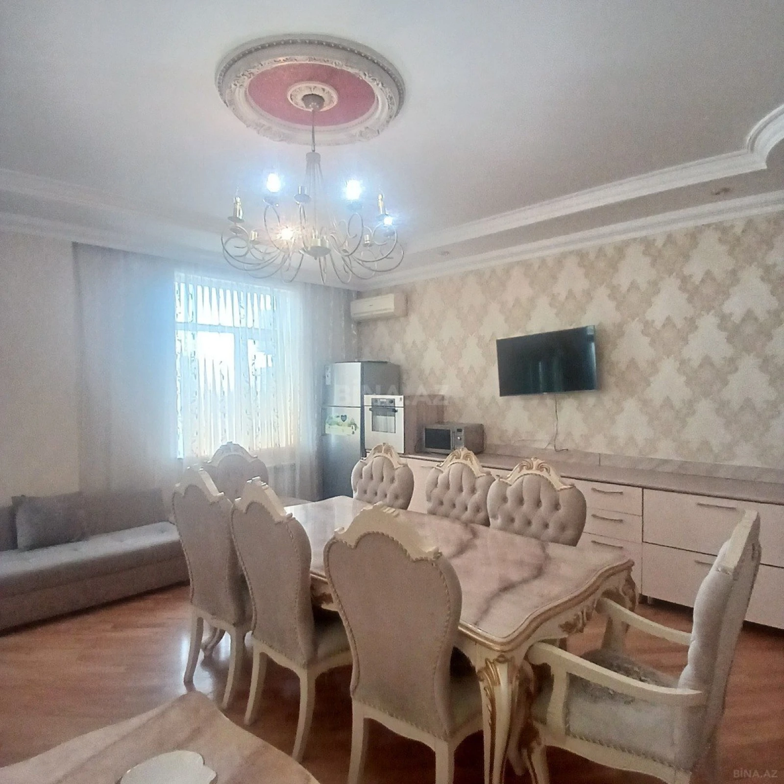 Satılır 3 otaqlı mənzil 110 m²