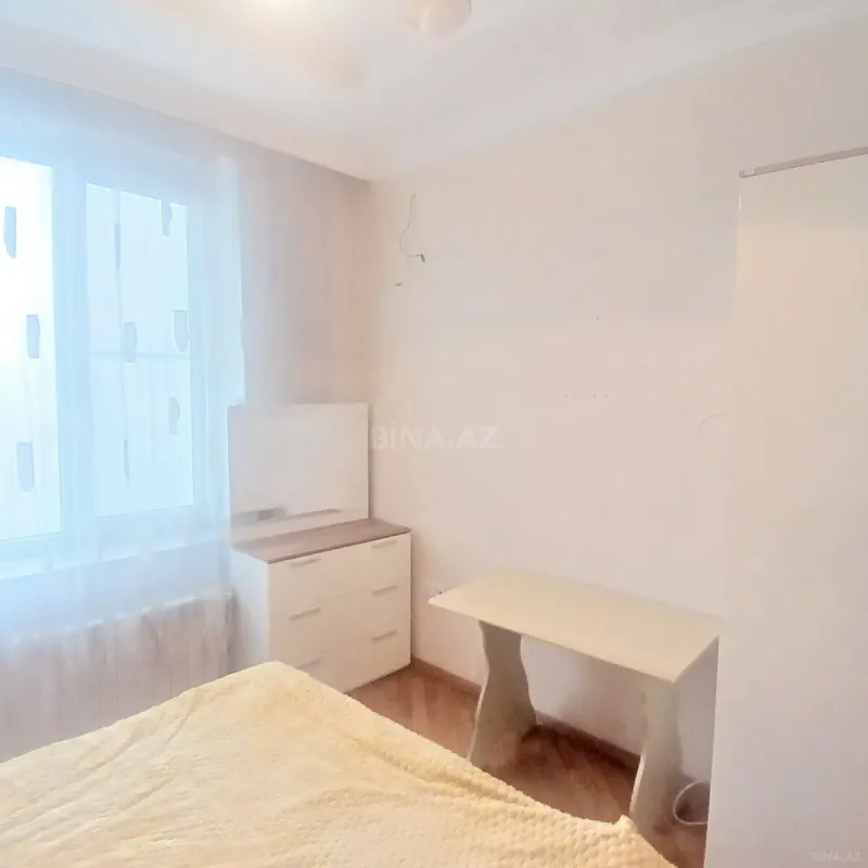 Satılır 3 otaqlı mənzil 110 m²