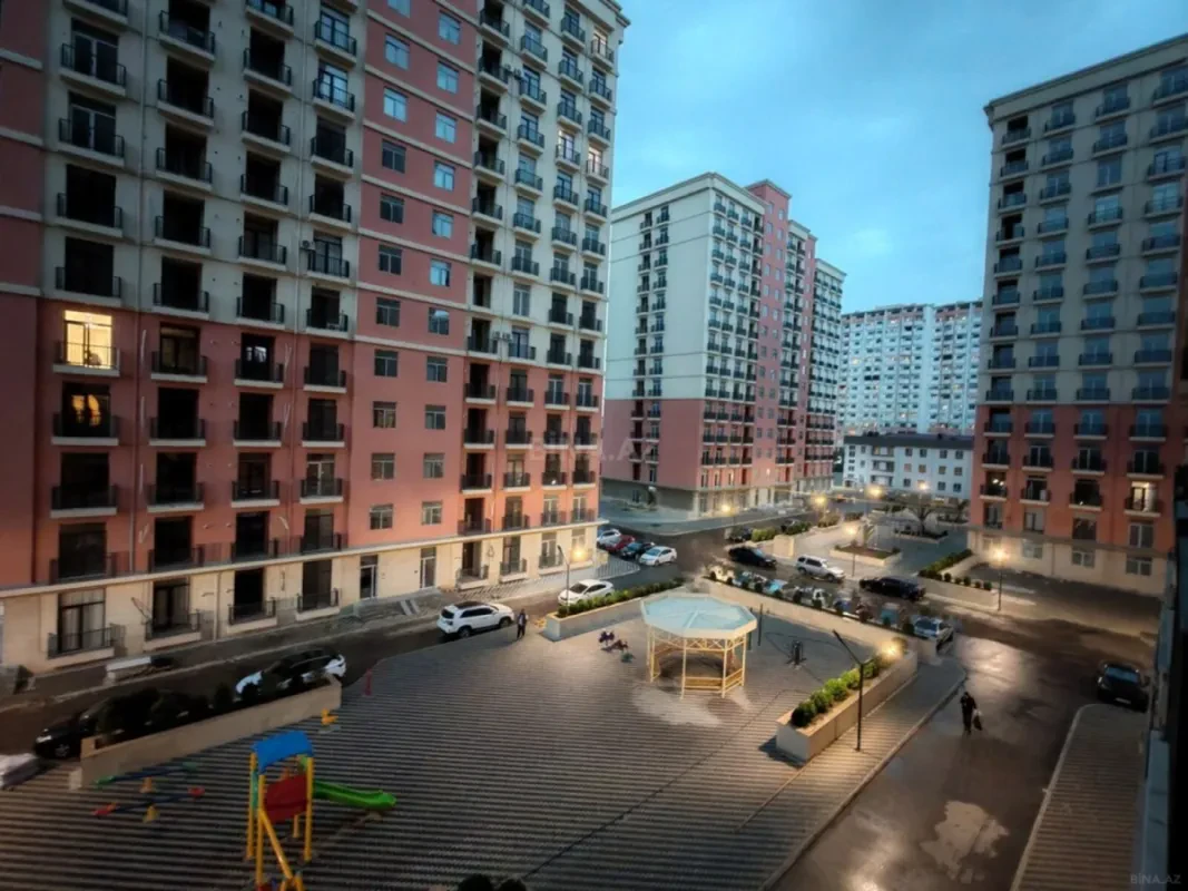 Kirayə verilir 2 otaqlı mənzil 90 m²
