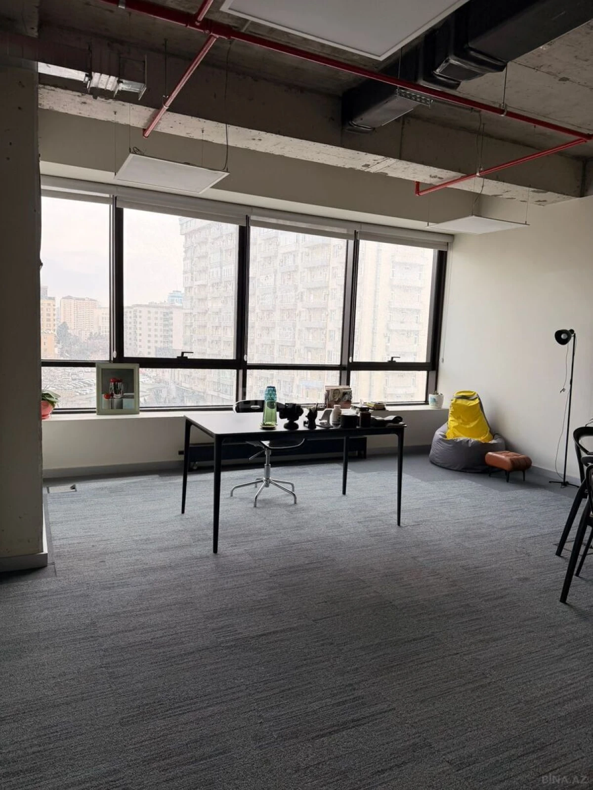 Kirayə verilir 3 otaqlı ofis 105.7 m²