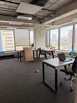 Kirayə verilir 3 otaqlı ofis 105.7 m²