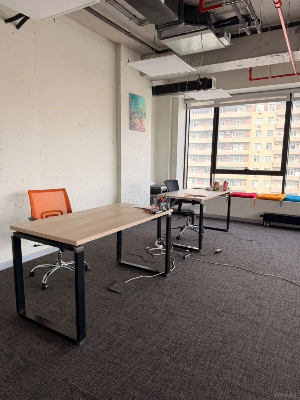 Kirayə verilir 3 otaqlı ofis 105.7 m²
