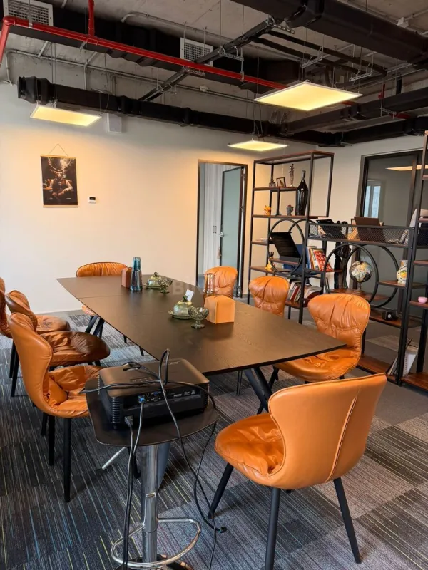 Kirayə verilir 3 otaqlı ofis 105.7 m²